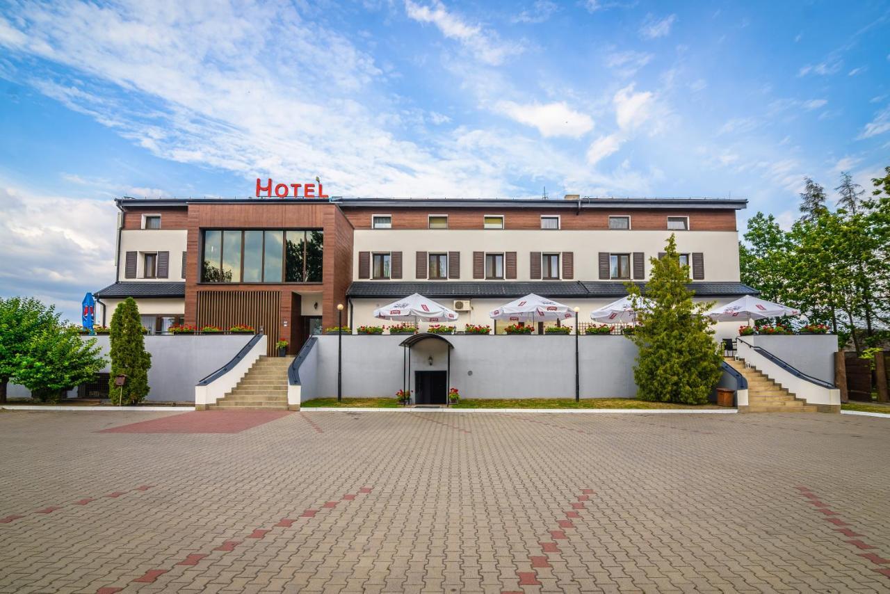 Slowianin Motel Modliszewko Exterior foto